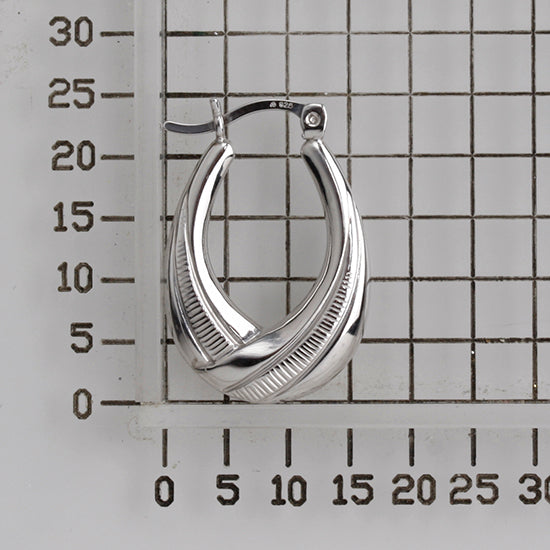 925 STERLING SILVER BACK TO BACK TIRE THREAD HOOP EARRINGS F23247