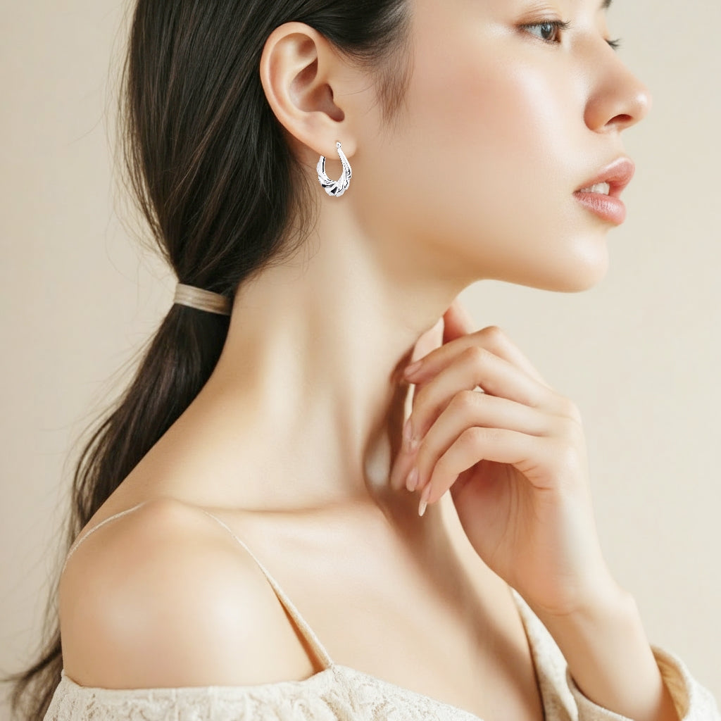 925 STERLING SILVER BACK TO BACK CARVING PATTERN HOOP EARRINGS