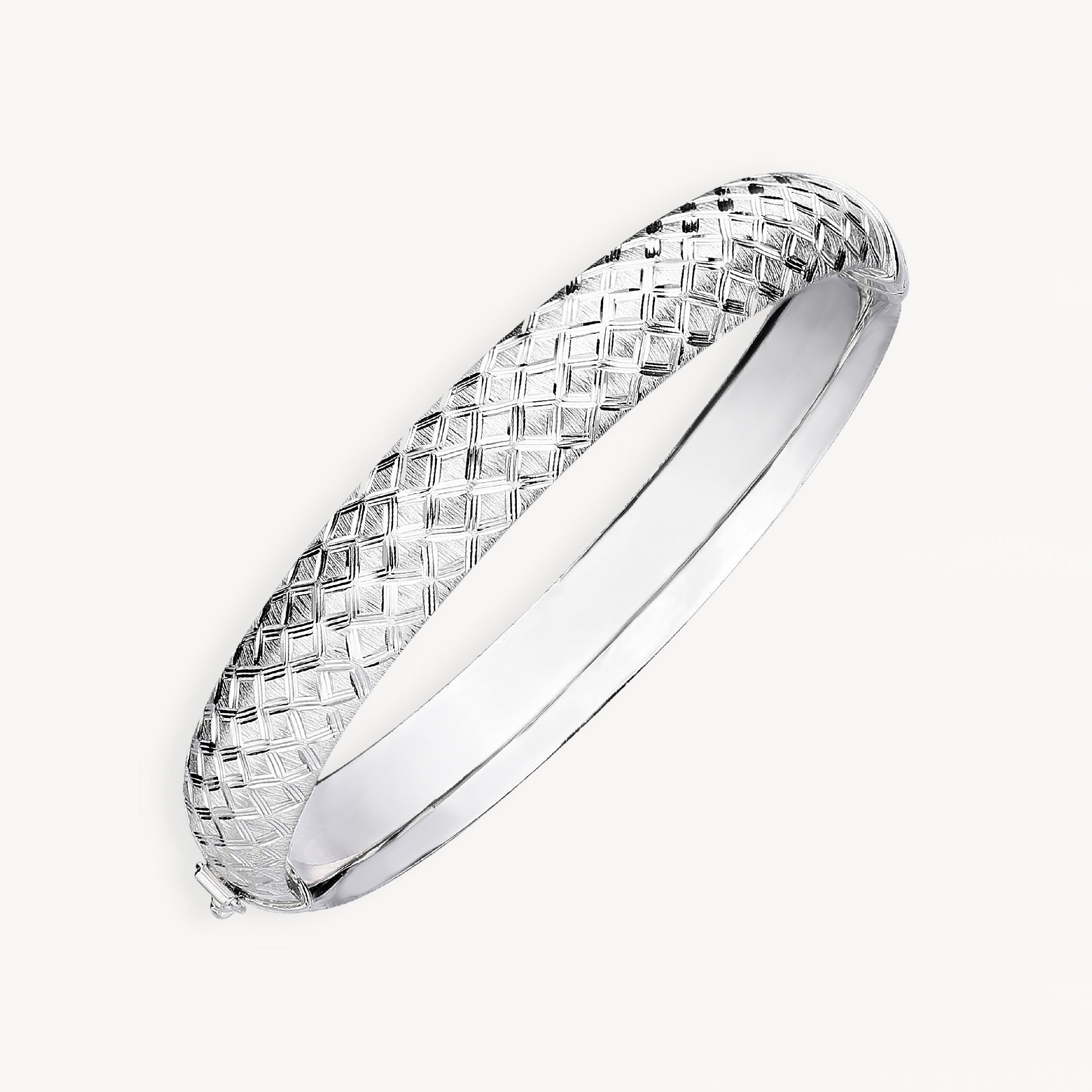925 STERLING SILVER DIAMOND CUT TUBE HINGED BANGLE