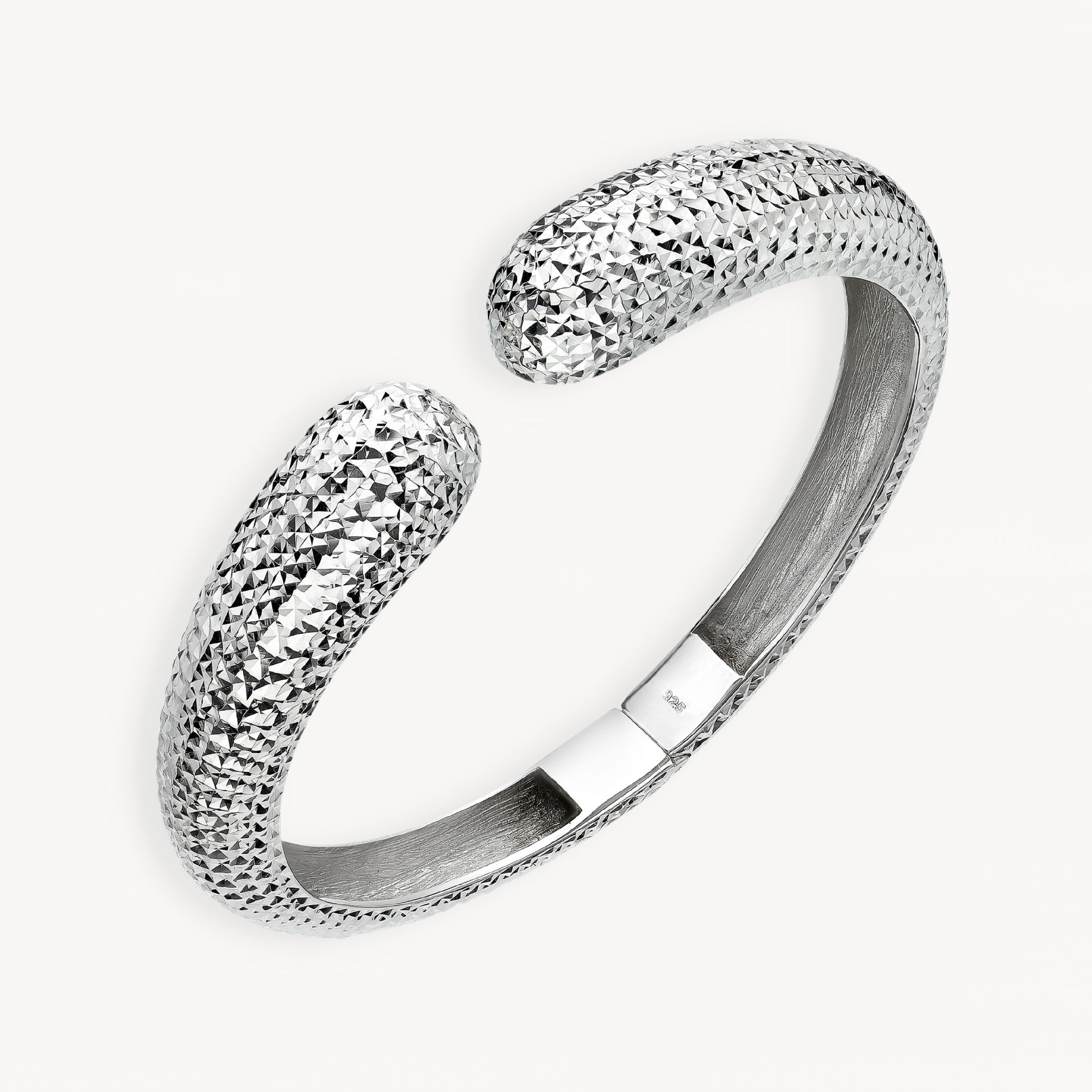 925 STERLING SILVER DIAMOND CUT WITH HINGED BANGLE