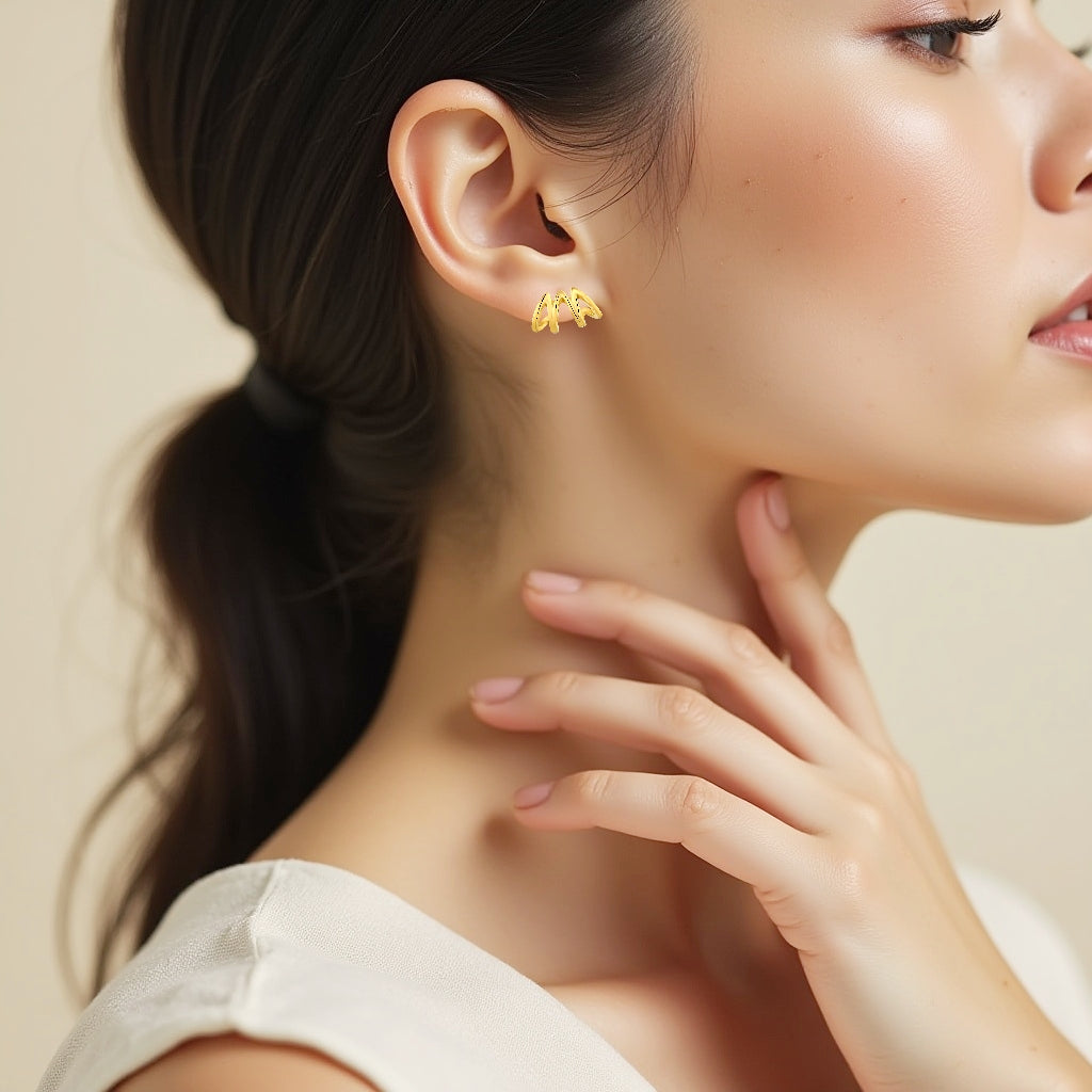 925 STERLING SILVER WITH 14K GOLD PLATED LITTLE CLAW SHAPE EARRINGS