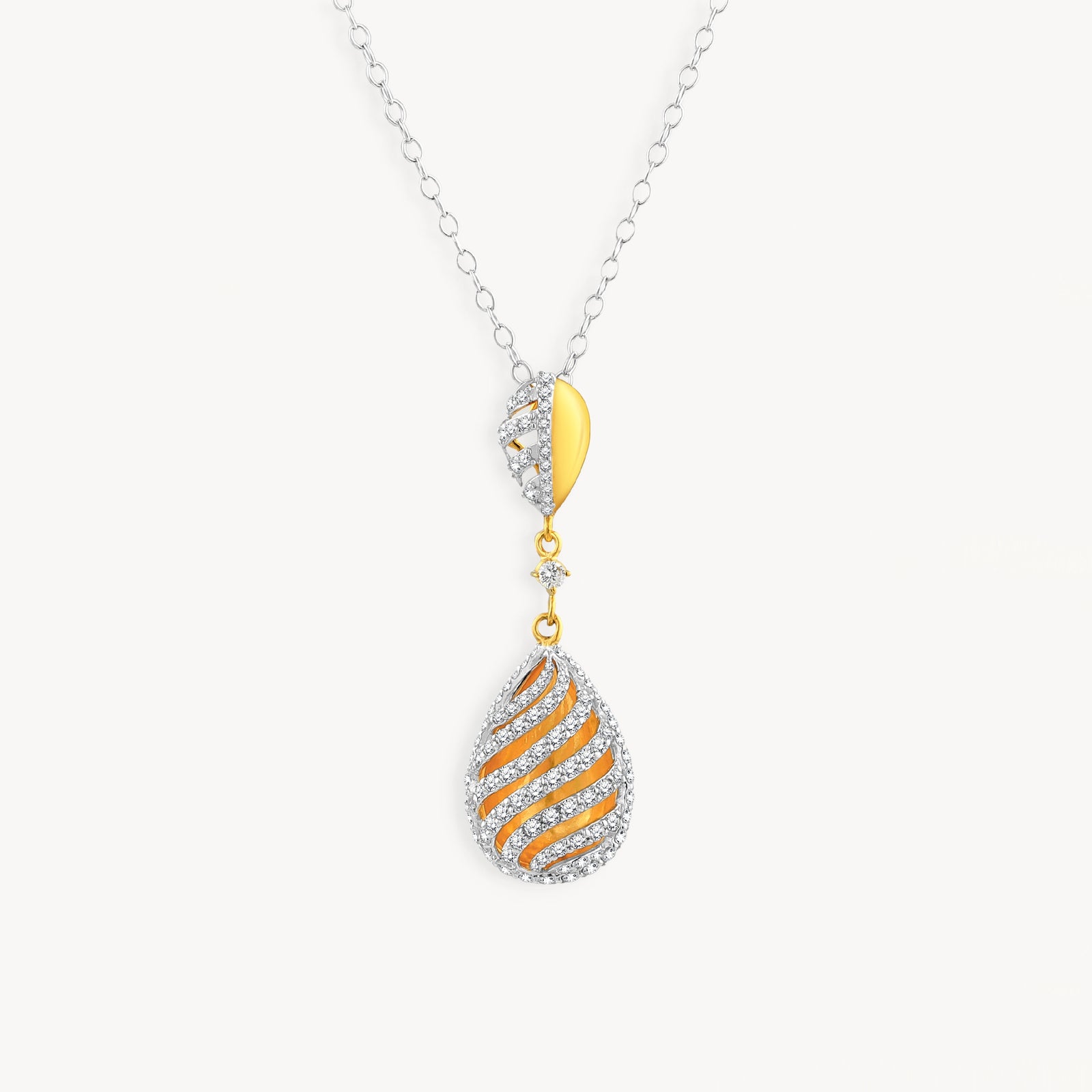 925 STERLING SILVER PENDANT WITH CHAIN