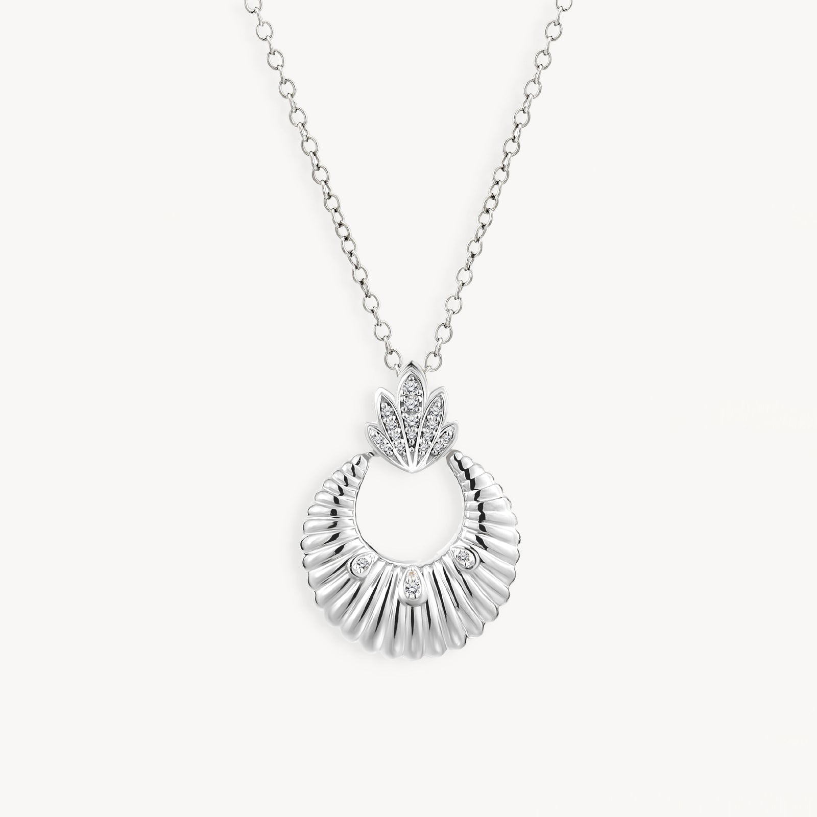 925 STERLING SILVER PENDANT WITH CHAIN