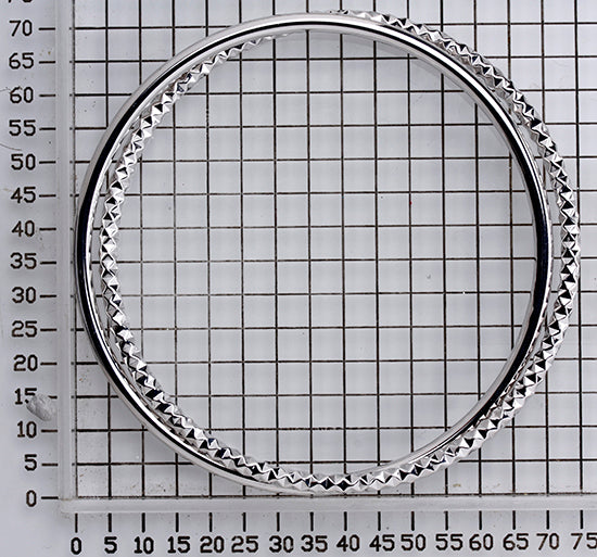 925 STERLING SILVER CLASSIC DOUBLE DIAMONT CUT SLIP ON BANGLE F22324