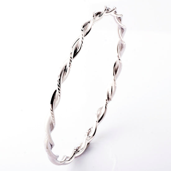 925 STERLING SILVER FIMININE FILIGREE ALL ROUND WITH DIAMOND CUT SLIP ON BANGLE